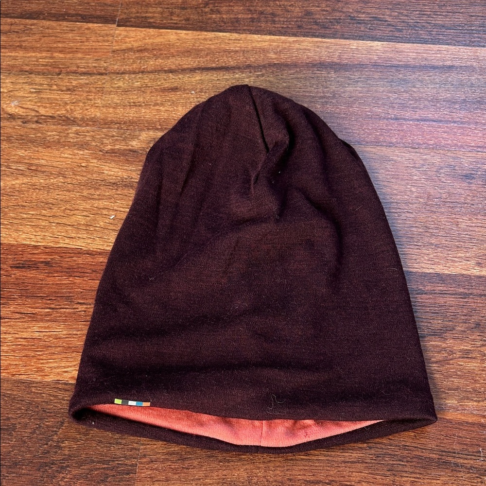 Reversible smartwool maroon and coral  Beanie